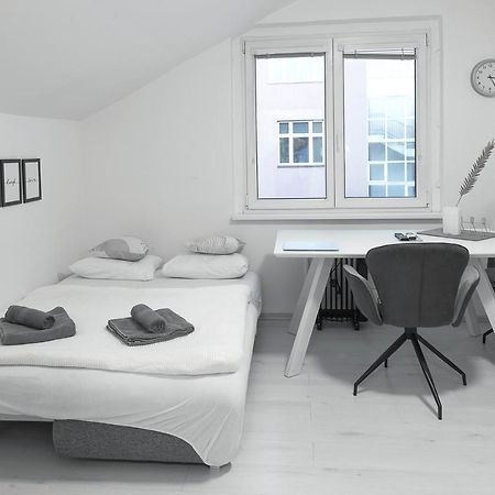 Skolska Winter Terrace Apartment Prag Exteriör bild