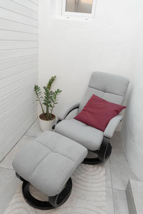 Skolska Winter Terrace Apartment Prag Exteriör bild