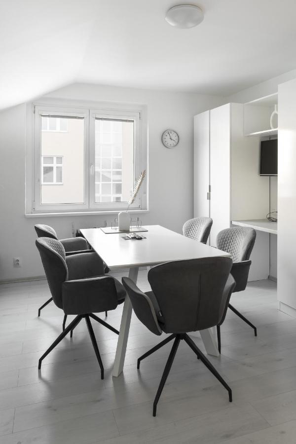 Skolska Winter Terrace Apartment Prag Exteriör bild